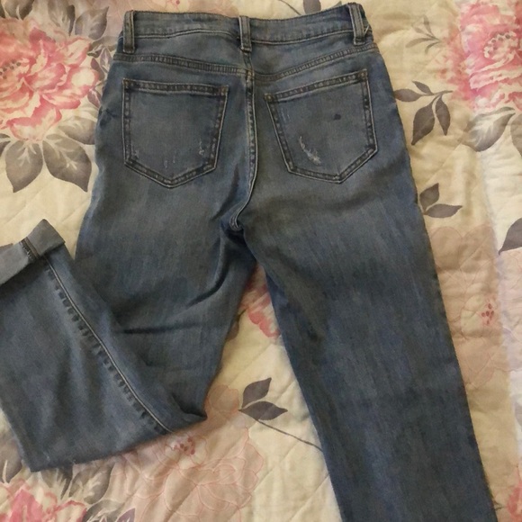 Clothes - Picture 2 of 3